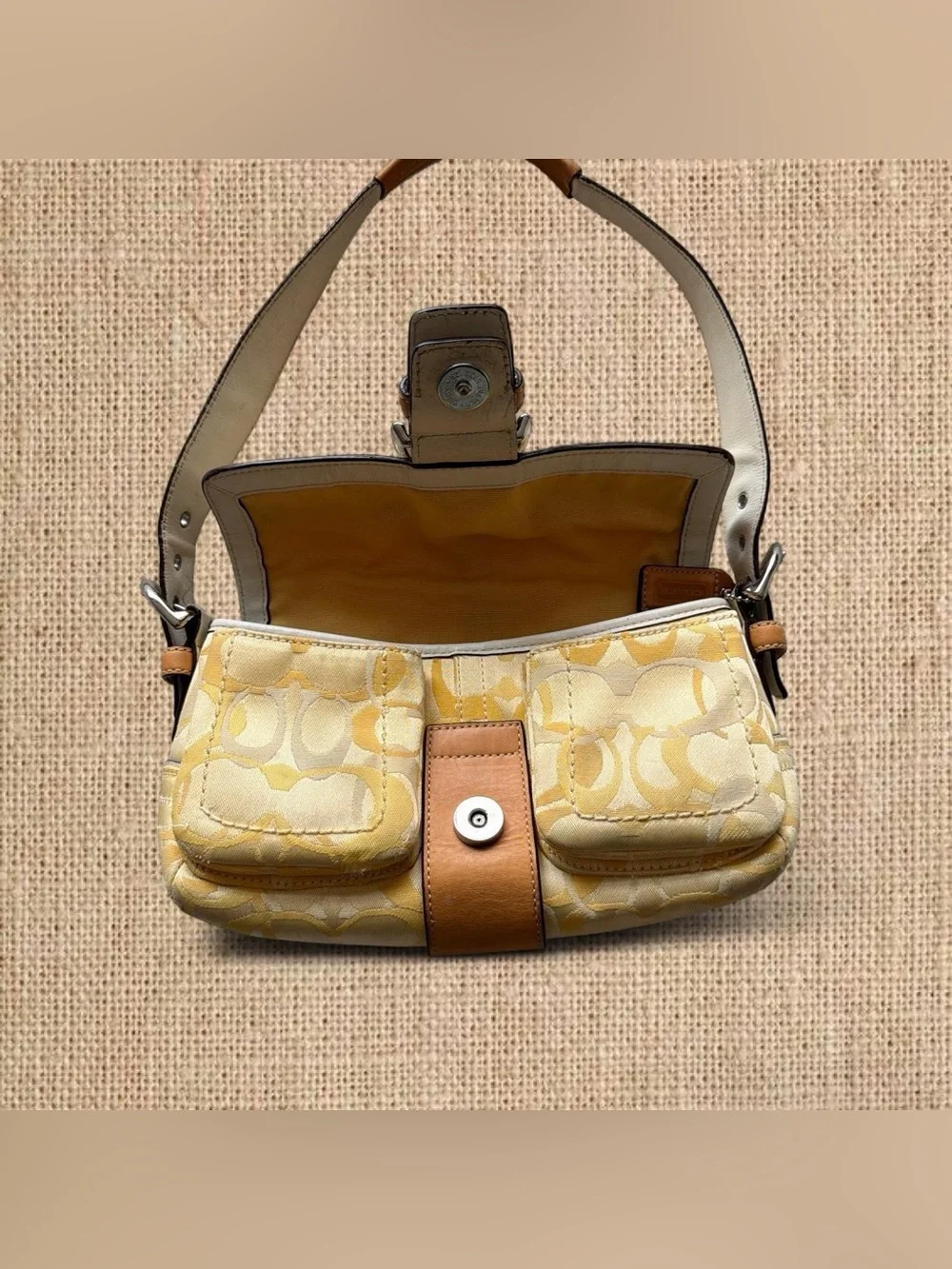 Vintage Coach Soho Signature Buckle Flap Shoulder Bag Yellow 1852 *Read*